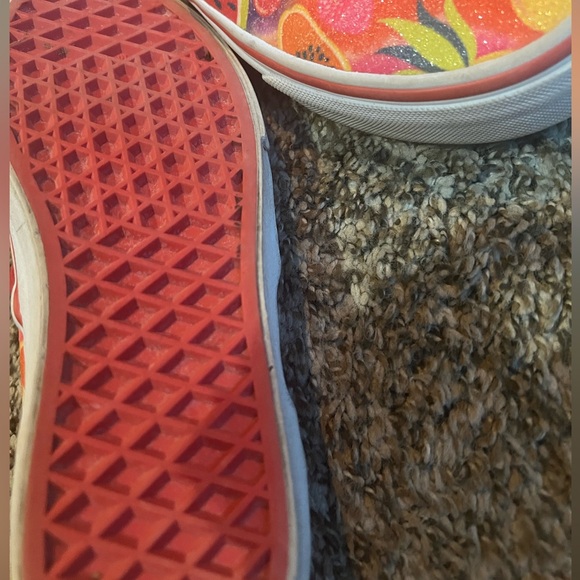 New Vans Size 3 in Kids - Picture 4 of 5
